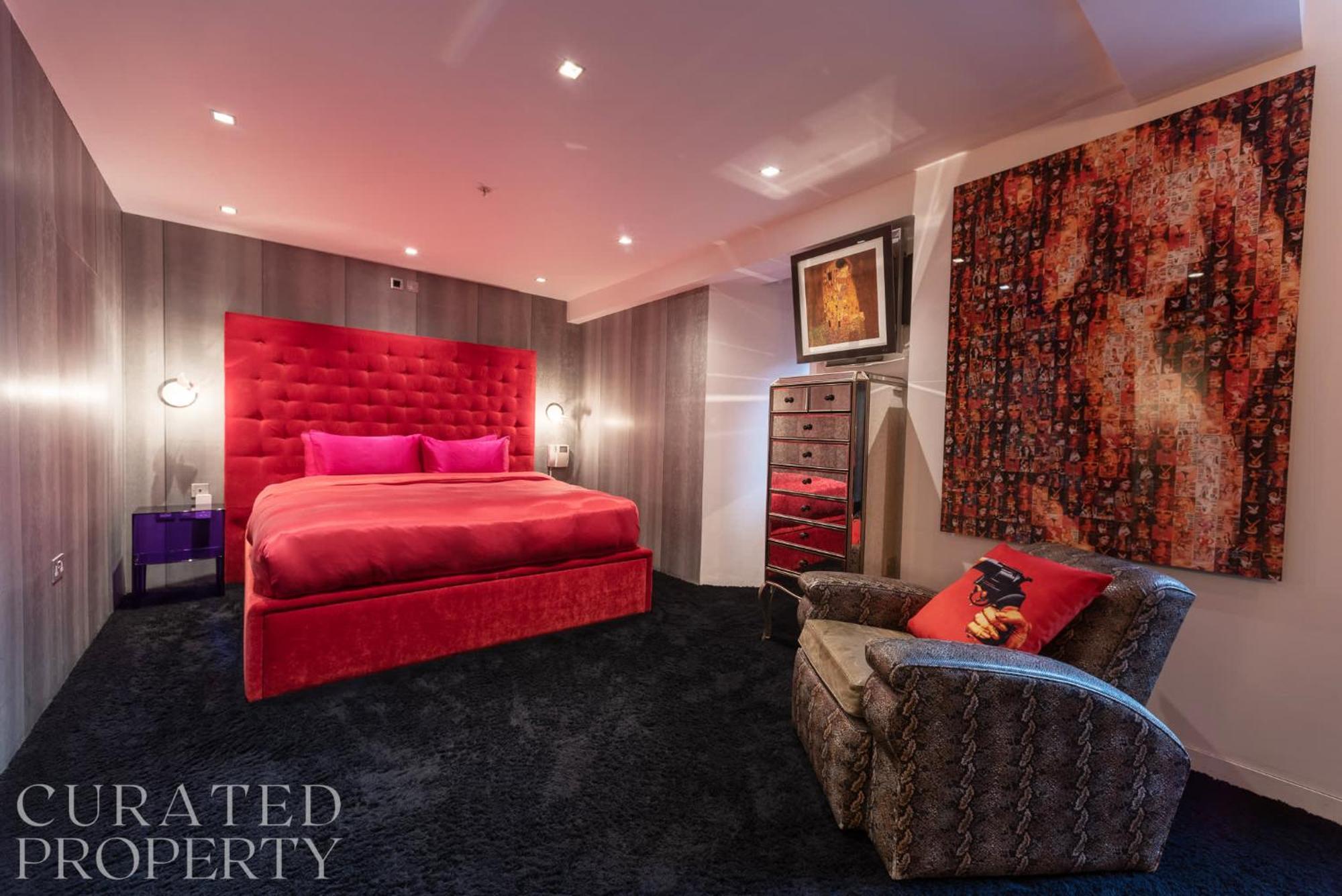 Amazingly Luxurious Loft Apartment, Soho - 3 Bedrooms, 2 Bath & Office 런던 외부 사진